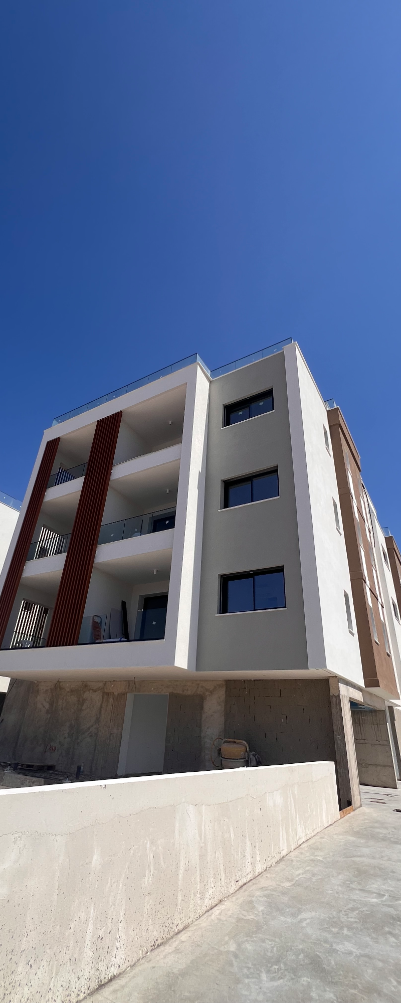 2-Bedroom Apartment with Rooftop Terrace, Sea Views & Communal Pool in Geroskipou, Paphos - photo 1