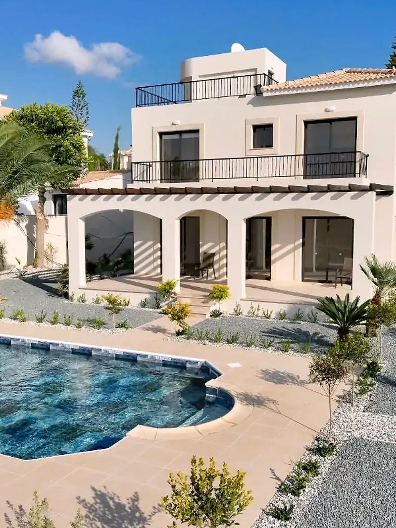 4-bedroom detached house in Aphrodite Hills Kouklia, Paphos - photo 1