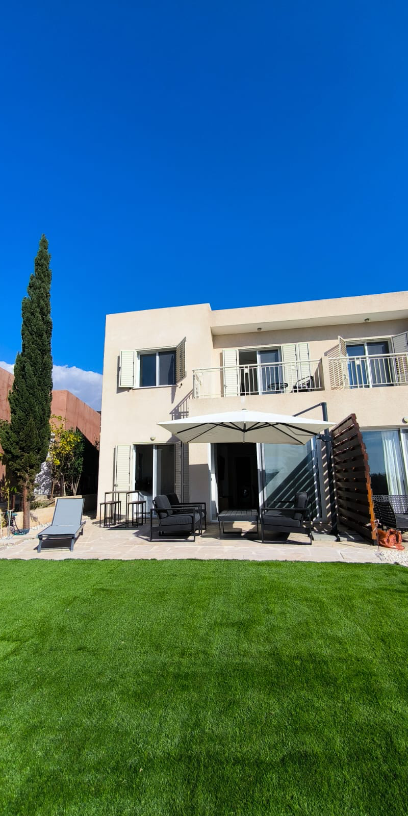 3-Bedroom semi detached villa in Venus Gardens in Chloraka, Paphos - photo 1